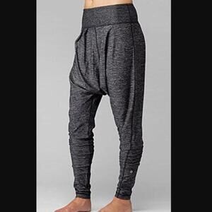 Lululemon Vintage Happy Hatha Harem Pants Drop Crotch Deep Coal Gray Women's 6